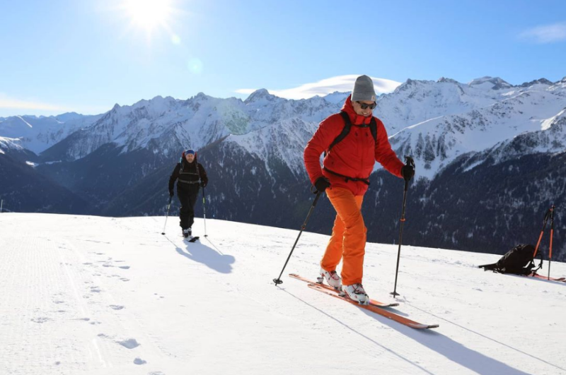 Ski de randonnée sur les sommets